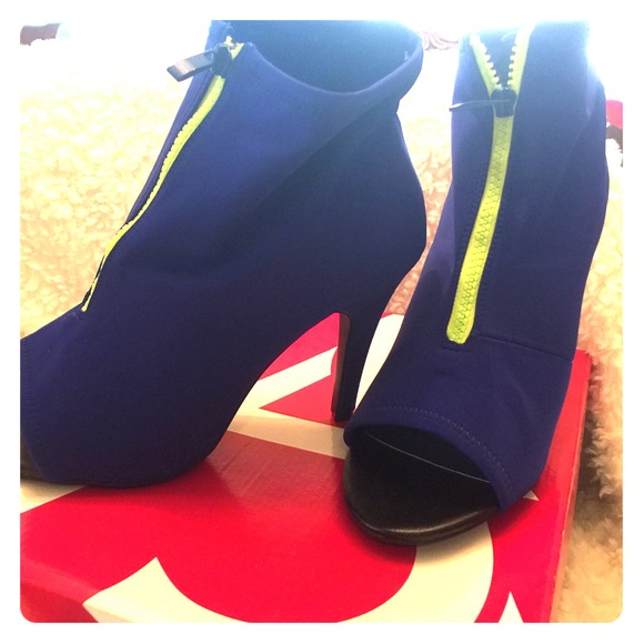 Ashley Stewart Shoes - Cobalt Blue with Neon Green HOLD FOR NAT 12/17